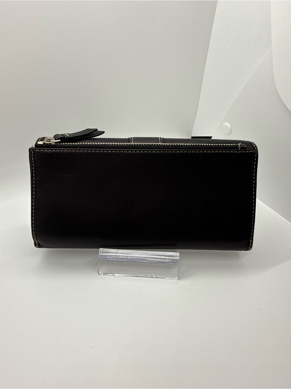 Coach Legacy Black Leather Wallet Lavender Interior - Picture 8 of 15